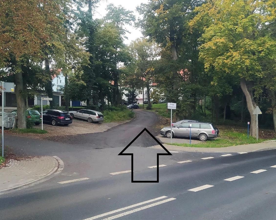 Apartament Mala Ogrodowa Leilighet Oborniki Śląskie Eksteriør bilde